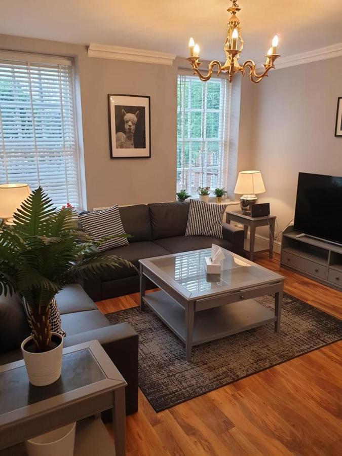 Beautiful 2 Bedroom Flat In Frampton Street Londres Exterior foto