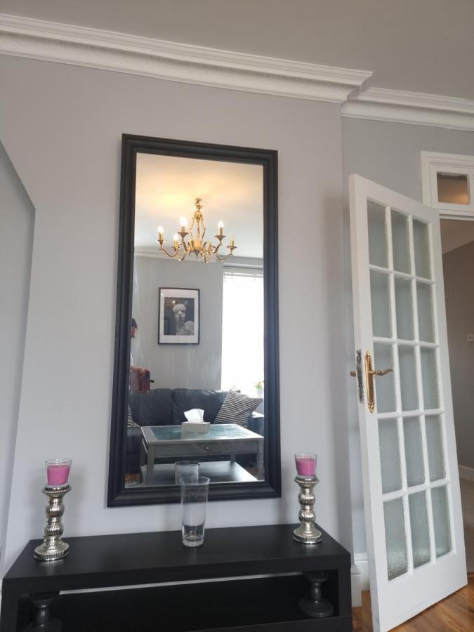 Beautiful 2 Bedroom Flat In Frampton Street Londres Exterior foto