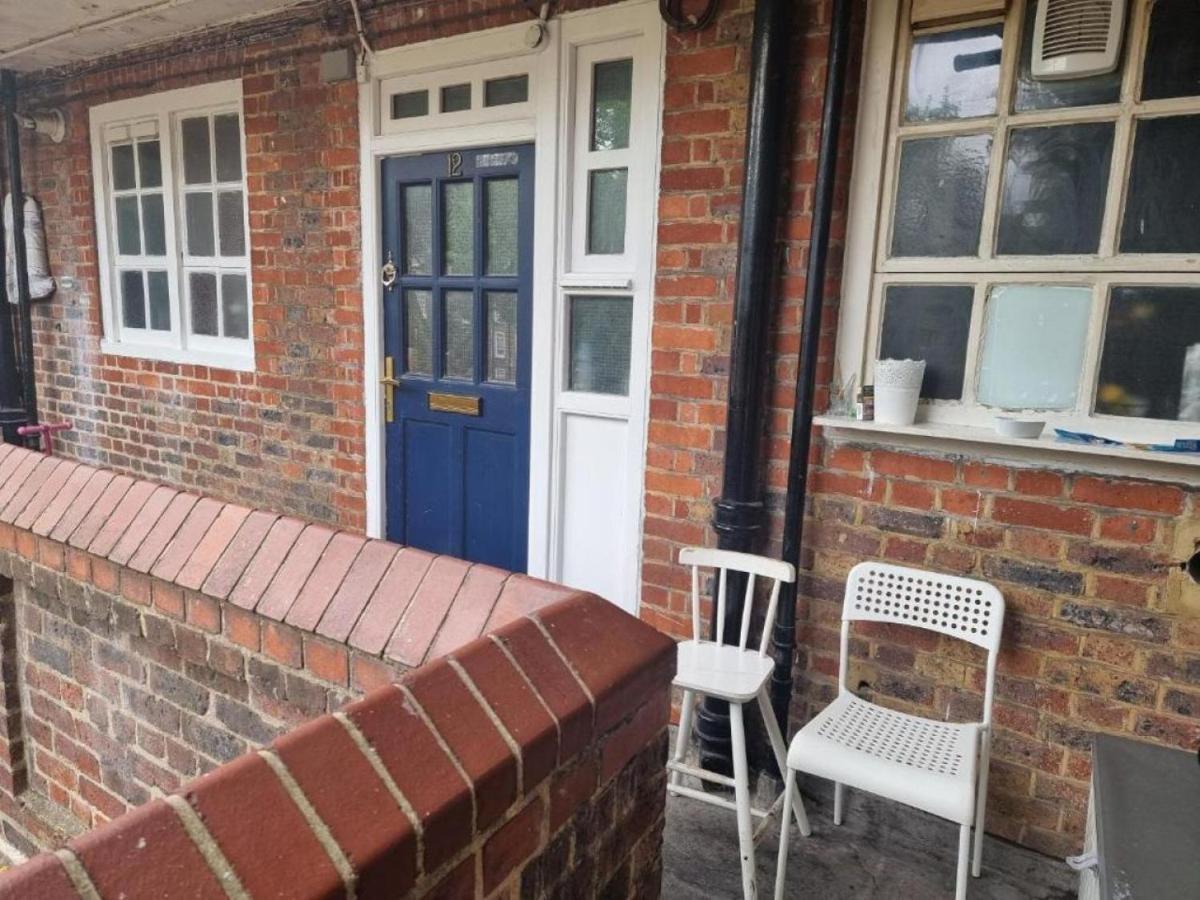 Beautiful 2 Bedroom Flat In Frampton Street Londres Exterior foto